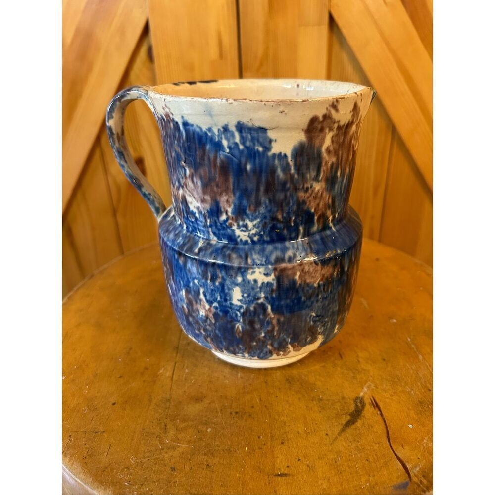 Vintage pottery pitcher 6.25x6” (8605)